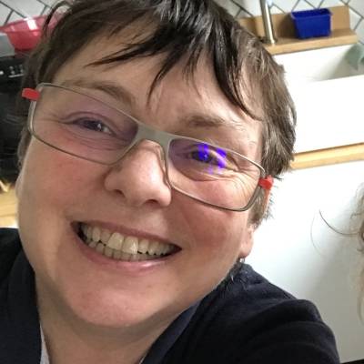 Dr Elisabeth DAVIOUD-CHARVET<br />